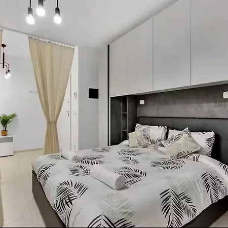 דירה 10 Min From Linate-private Garage